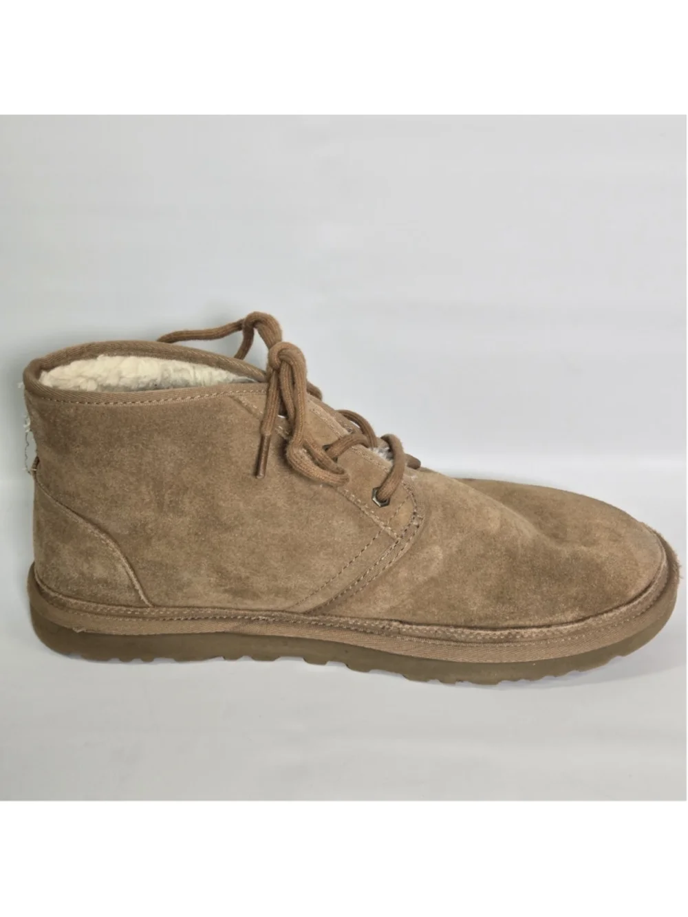 UGG neumel classic
